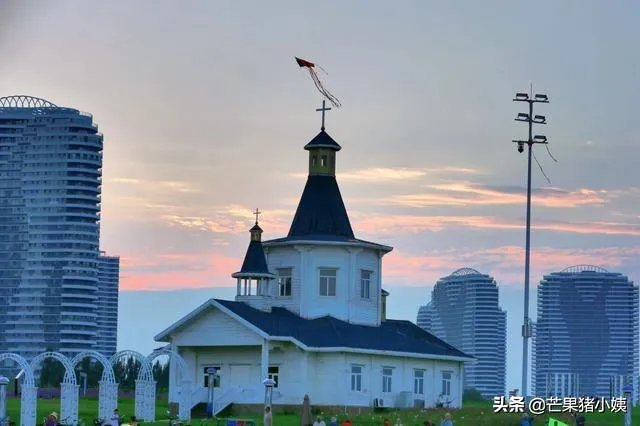 东戴河是去佳兆业海滩还是白金海海滩哪个好?