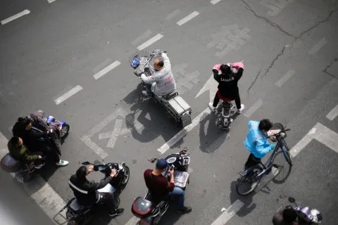 逆行的标准是什么