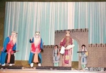 马连良老师和于魁智老师的《空城计》,孰强孰弱?