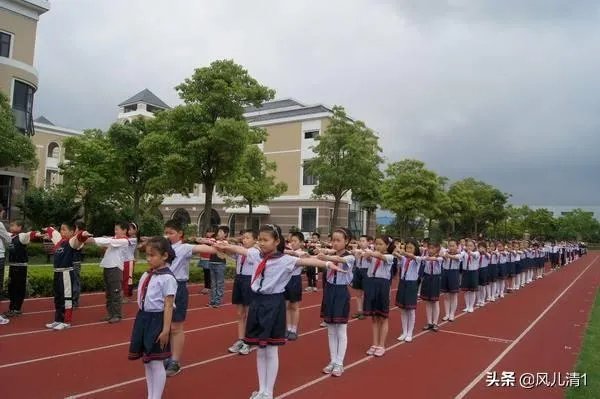 导读女儿之前在本地学校成绩不大稳定总的来说算中上典型的半拉子