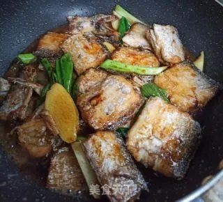 家常红烧带鱼