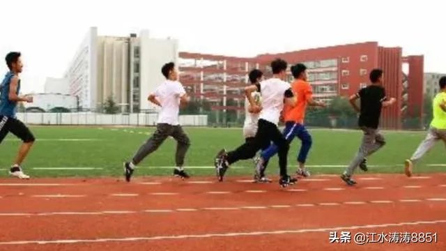 在一所不好的高中学习，怎样才能考上好大学呢？