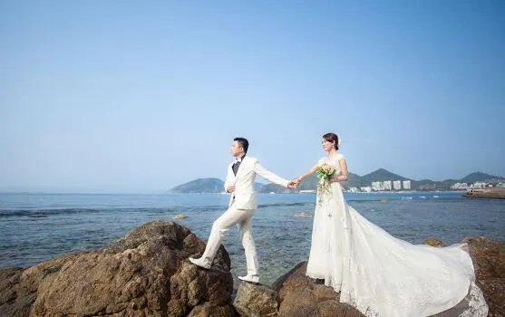 哪些婚纱摄影店好 哪个婚纱摄影店好啊