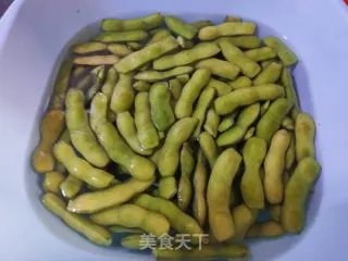 煮毛豆