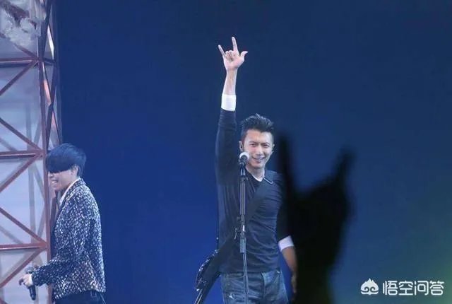 2018年《中国好声音》中哪位导师的唱功实力比较强?为什么?