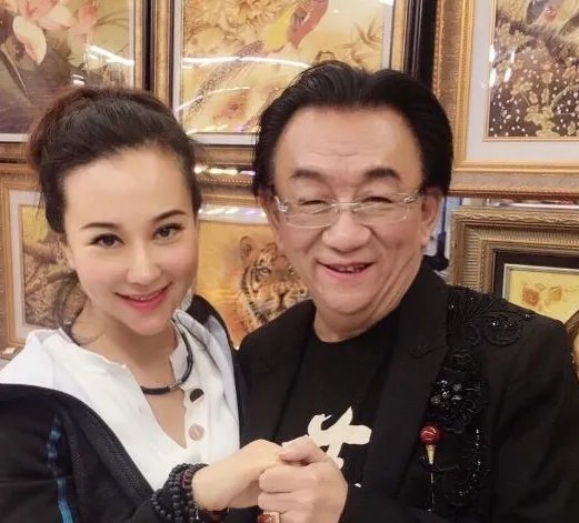 侯耀华发声明澄清捐款30元传闻,你怎么看待这次老艺术家口碑崩塌的事件?