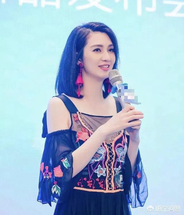 洪欣在风波后首现身,心情美好,是不是有转机?