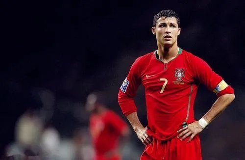 C罗斩获欧洲杯金靴后发声，他说了些什么？
