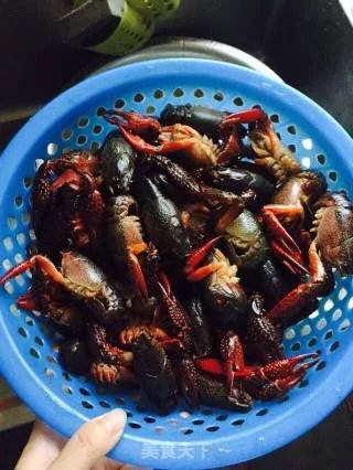 十三香辣龙虾