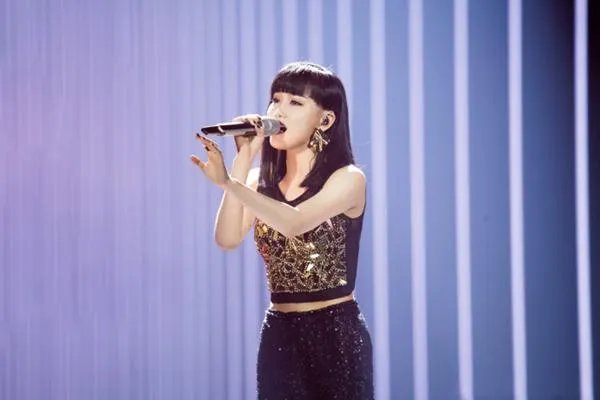 黄龄说母亲节礼物是把女婿领回家，她的男友究竟是谁？