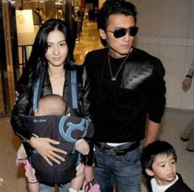 为什么谢霆锋越来越年轻,张柏芝却老的很快?