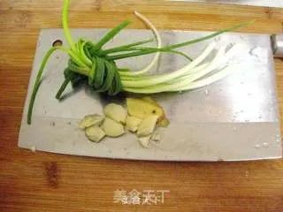 红烧鲫鱼