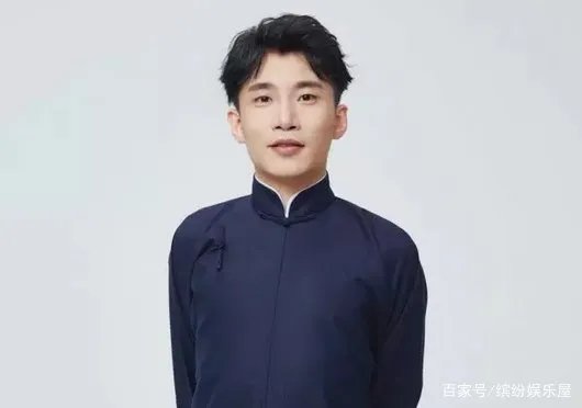 王鸥被小鲜肉探班,两人酒店过夜后挽手出门,是恋情曝光了吗?
