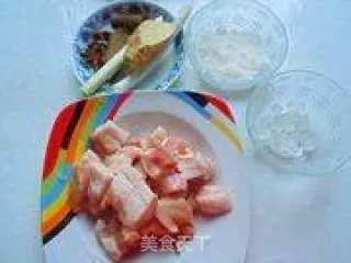 红烧肉炖土豆