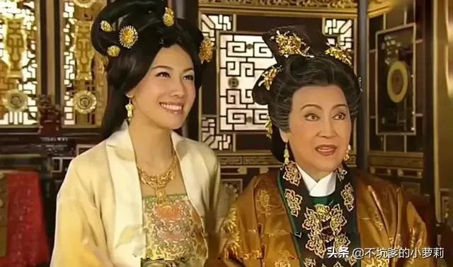 李施嬅在TVB剧《宫心计》和《公主嫁到》的表现上,有何不同?