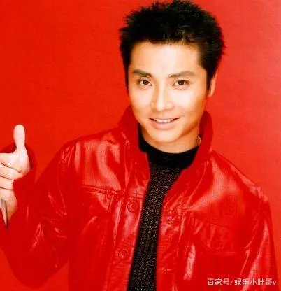 黄鹤翔26年前的《九妹》,谁注意到了MV女配角?如今怎样?