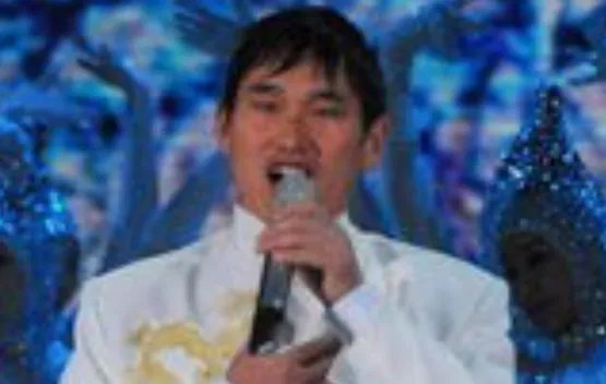 大衣哥别墅曝光,为何这么多人关注他?