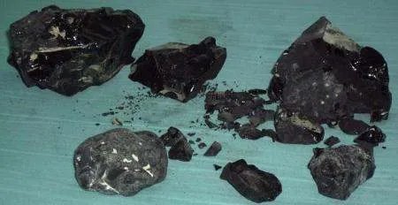 沥青滴漏:一个进行了将近百年的实验,到底为了证明什么?