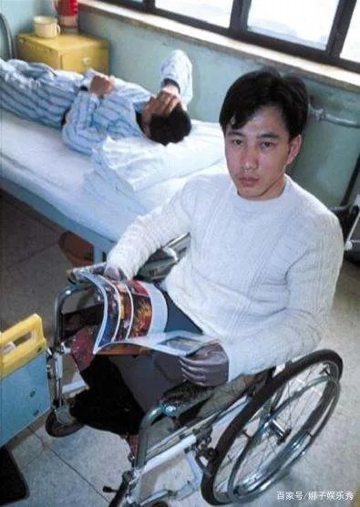 24年前一小伙捡到串钥匙链,因此失去了双腿和左臂,后来怎样了?
