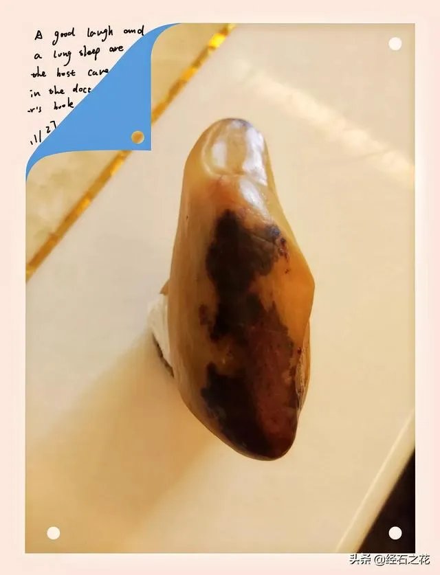 石友们,把你们的新疆和田玉、籽料原石和天然奇石发个图出来让石友们看看学习下?
