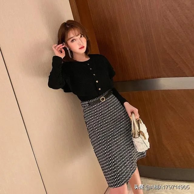 大家能否推荐下适合职场女性的服装品牌?穿上走路带风那种?