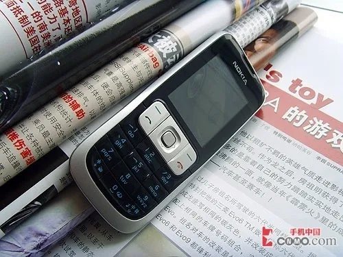 9.9mm机身 诺基亚超薄之王2630节前降价