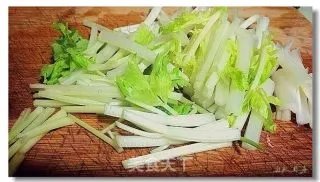 芹菜炒牛肉