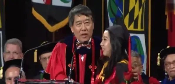 当初说“美国空气香甜”的留学生杨舒平,3年过去了,现状如何?