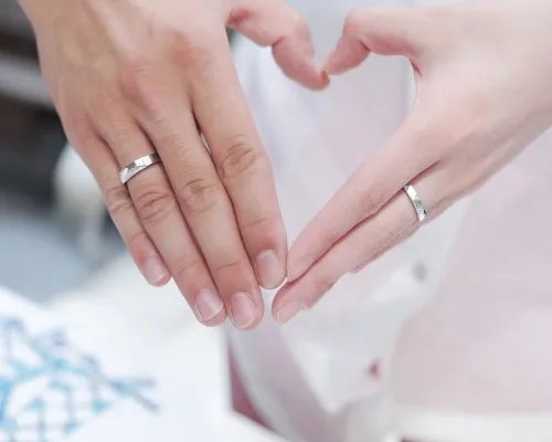 钻戒铂金好还是k金好 三大指南教你如何买钻戒
