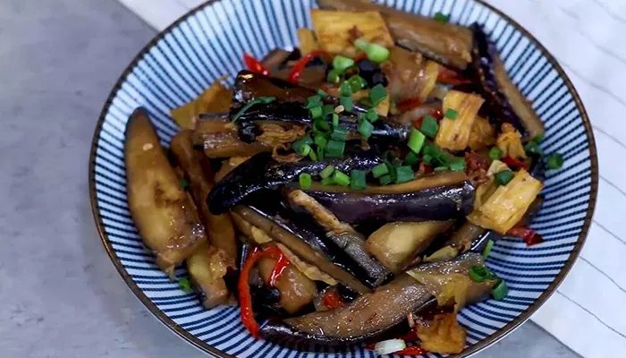 烧茄子的做法 家常烧茄子怎么做