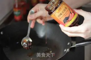 蚂蚁上树