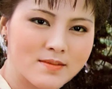 贾宝玉对袭人是什么样的感情？为何那么依恋她