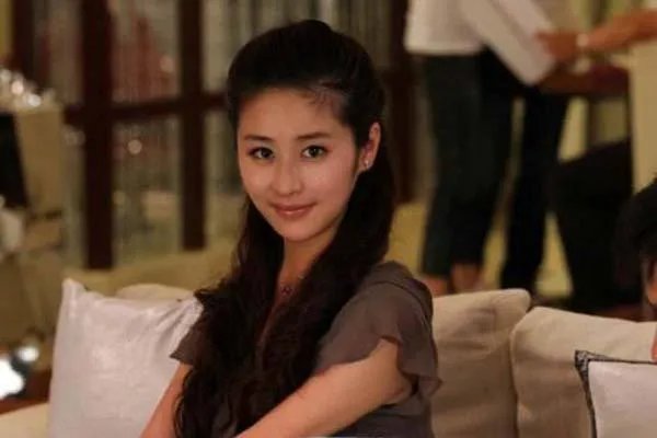 颖儿产后减重40斤,她是如何做到的?