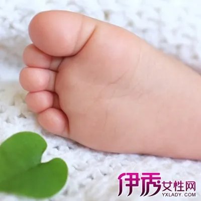 刚出生婴儿脚丫图片欣赏