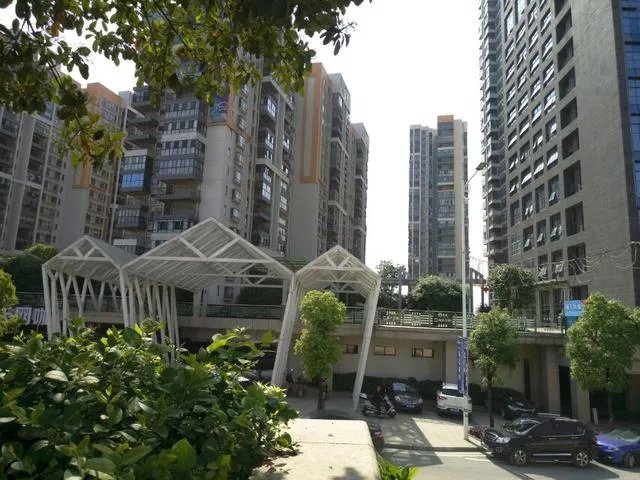 本人第一次买房，买的湖南衡阳珠江合创愉景新城第八期，求买过的人给点中肯的评价？