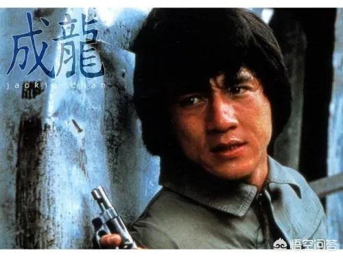 《七小福》中为什么有的人用艺名有的人用原名?