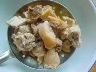 土豆炖鸡块