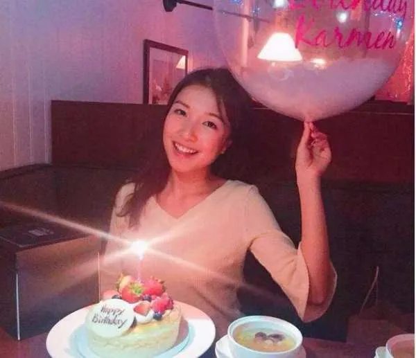 她两年为富豪生下3个儿子,1年后就分手了,她是谁?