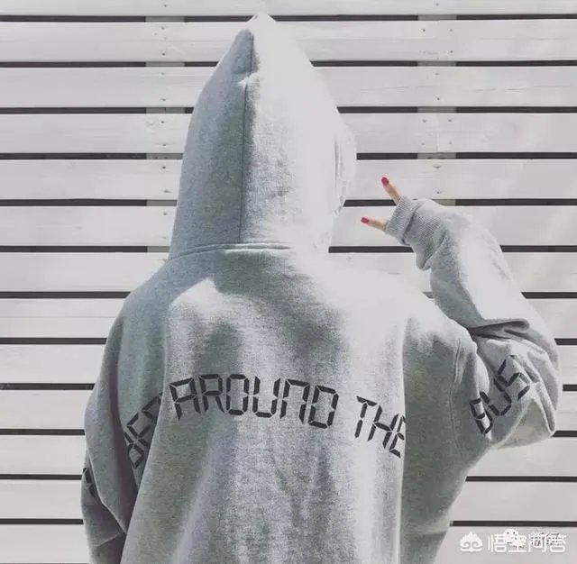 如何看待李小璐彻夜未归后马苏的解释?