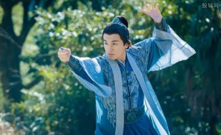 杨旭文爸妈是做什么的?揭秘杨旭文个人资料及背景