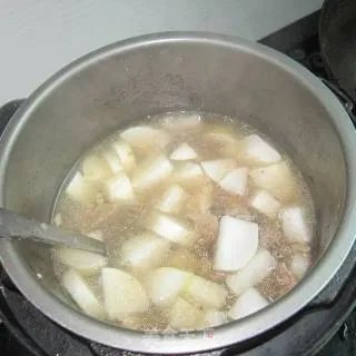 牛腩炖萝卜