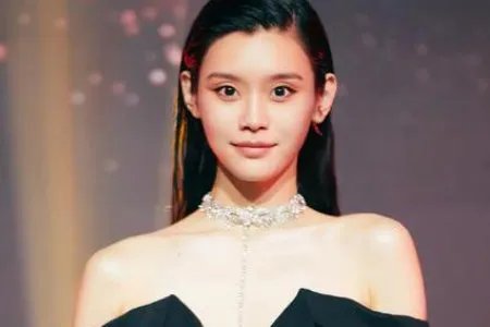 奚梦瑶肚子又大了,这是缺乏身材管理还是好事将近?