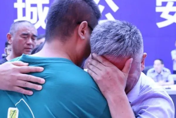 《失孤》原型郭刚堂找到儿子,郭新振养父母会被追究刑责吗?