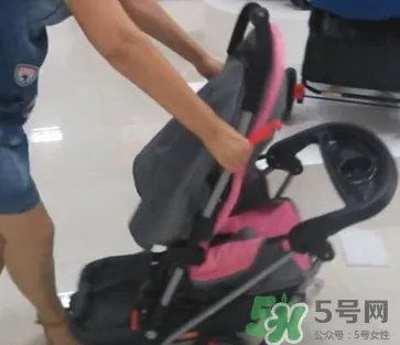 好孩子婴儿车怎么折叠?好孩子婴儿车折叠步骤图