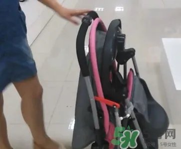 好孩子婴儿车怎么折叠?好孩子婴儿车折叠步骤图