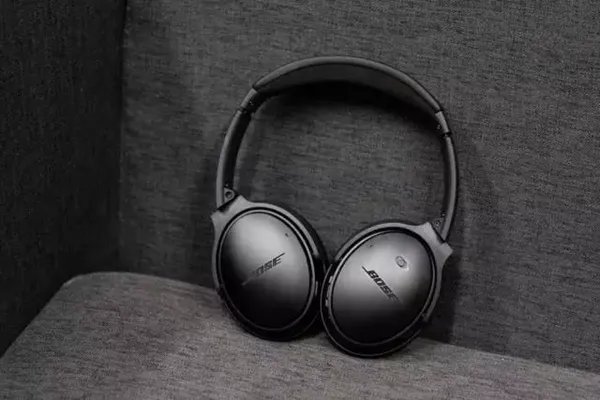 Bose QC35一代和二代耳机的区别对比评测