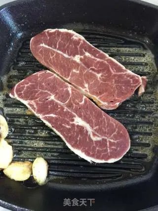 煎牛排