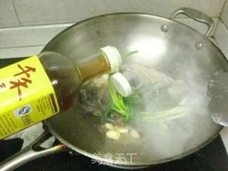 红烧鲫鱼