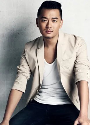 他苦追袁姗姗四年,后与王鸥订婚,还是杨幂同学,他究竟是谁?