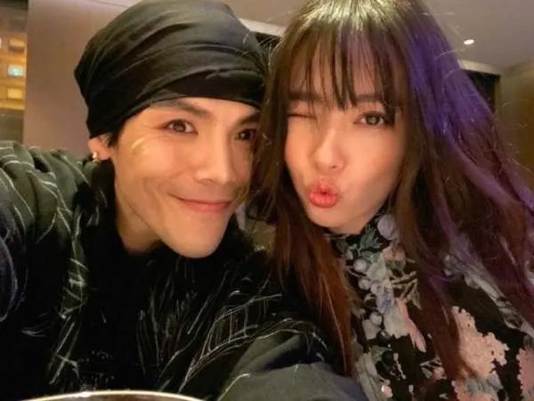 郭碧婷向佐先后晒最新动态,向佐发文好深奥,这是怎么了?